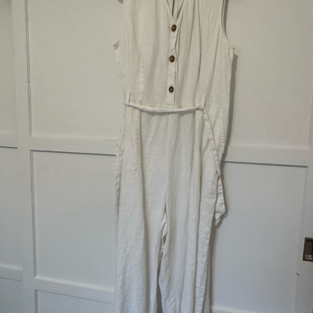 Vince Camuto Sleeveless White Jumpsuit with Button Detail